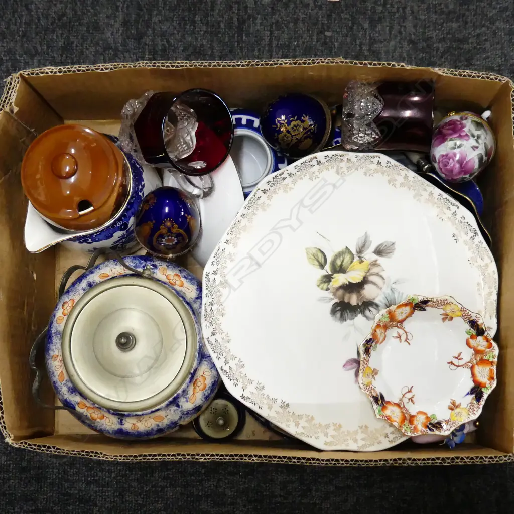 BOX LOT OF CHINA BLUE WHITE BISCUIT BARREL ETC  Image 1++