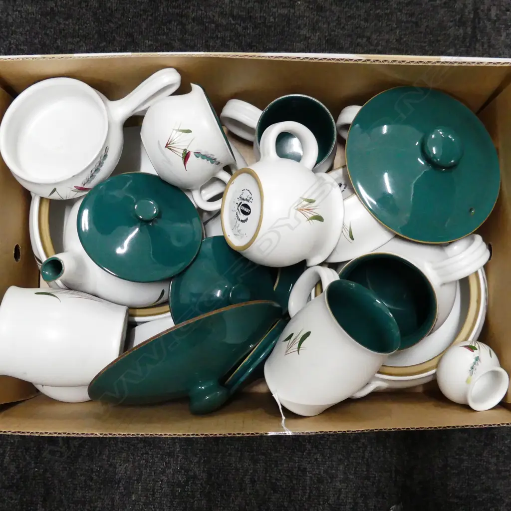 DENBY 'GREENWHEAT' PATTERN PART DINNER SET Image 1++