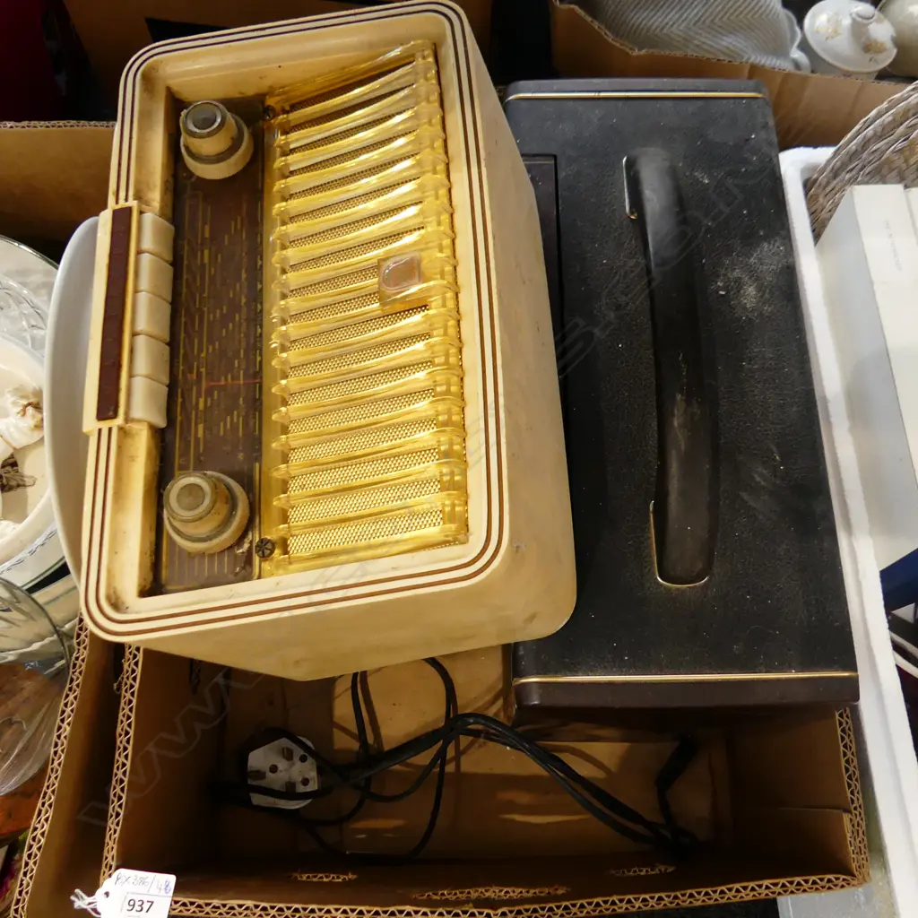 3 VINTAGE RADIOS Image 1++