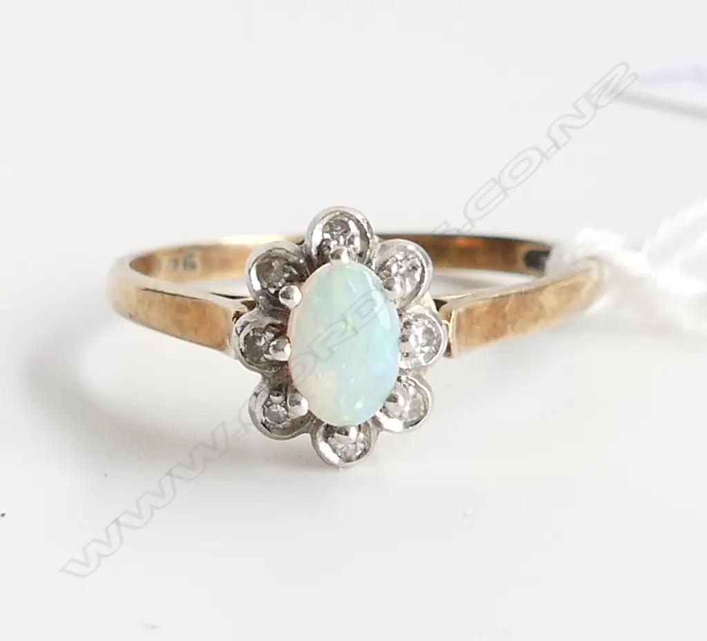 9ct CABOCHON OPAL & DIAMOND RING SIZE S Image 1++
