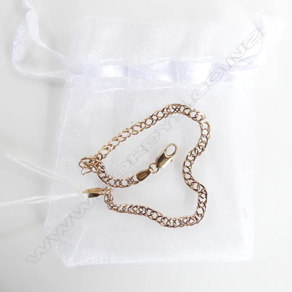 9CT GOLD FINE CHAIN BRACELET 2.41gm Image 1++