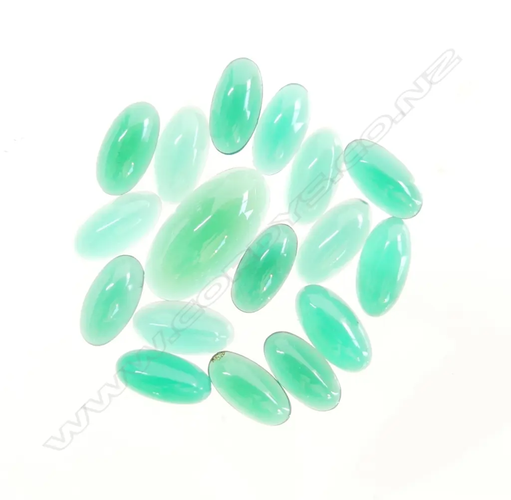 BAG SMALL OVAL GREEN STONE Image 1++