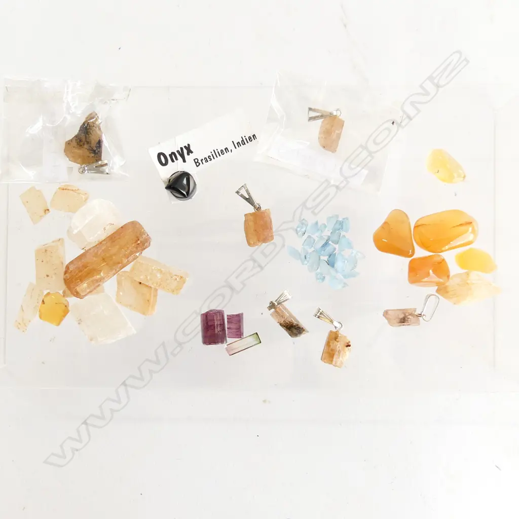 BAG GEMSTONE ROCK CRYSTALS; CITRINE, TOURMALINE, AQUAMARINE  Image 1++