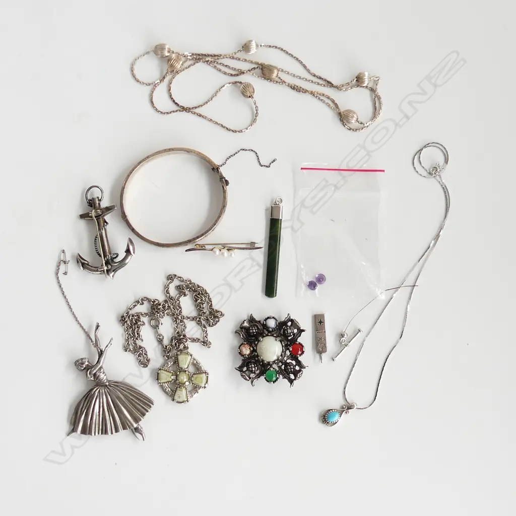 ASST JEWELLERY INCL ANCHOR & BALLERINA PENDANTS, STG SILVER, GREENSTONE SEED PEARLS ETC. Image 1++