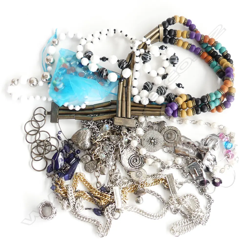 ASST NECKLACES & BEAD BELTS ETC.. Image 1++