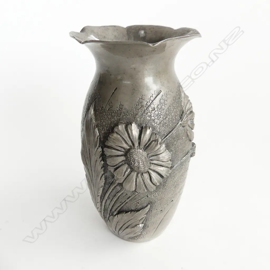 FRENCH ART NOUVEAU EMBOSSED PEWTER VASE BY R. RISPAL H. 150mm Image 1++