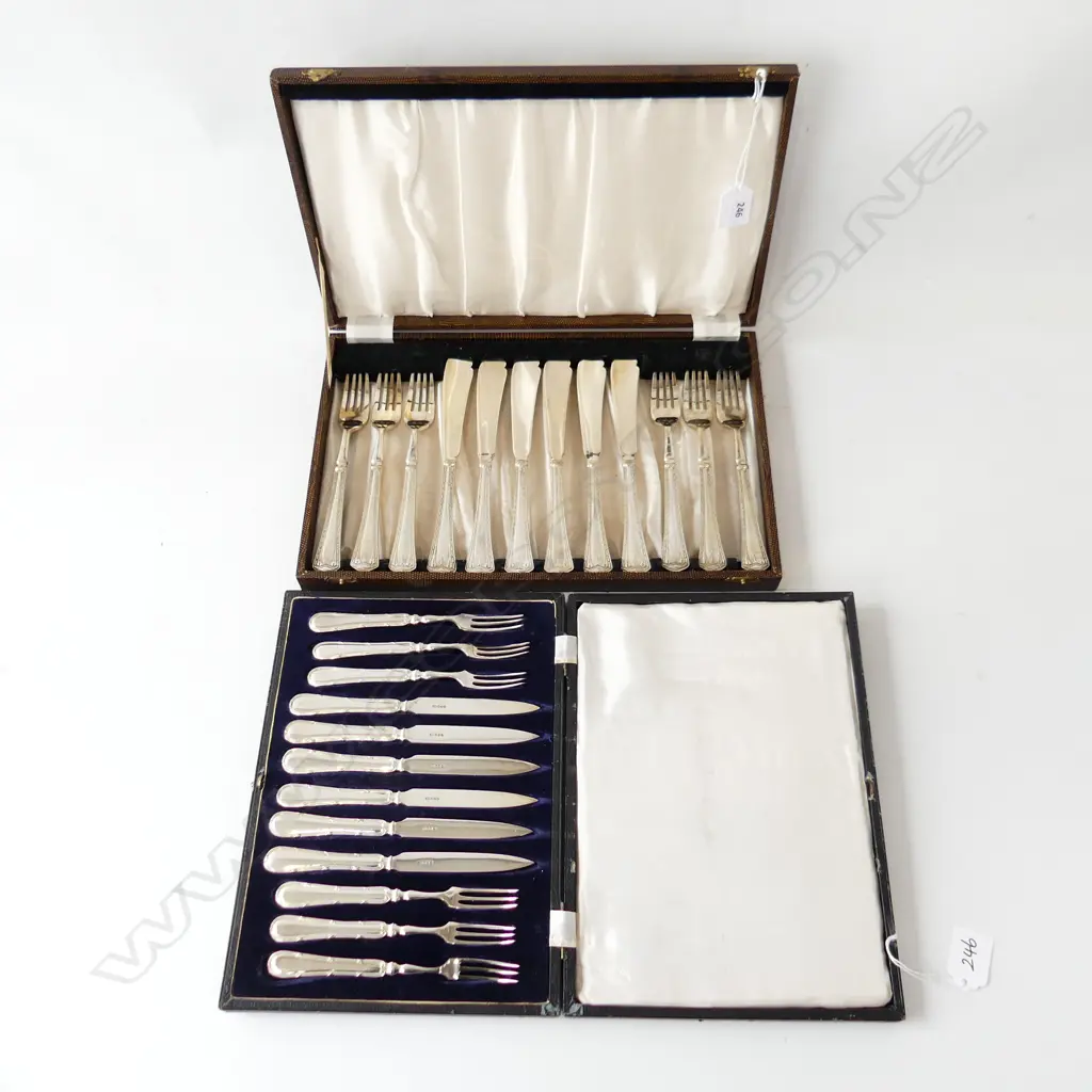 2 SETS CASED CUTLERY; 12 PCE FISH SET, 12 PCE FRUIT SET Image 1++