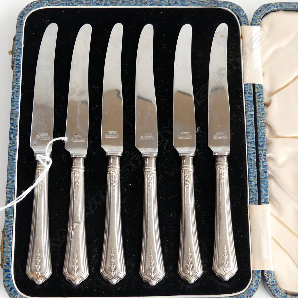 6 STG HANDLED TEA KNIVES, SHEFFIELD 1940, CASED Image 1++