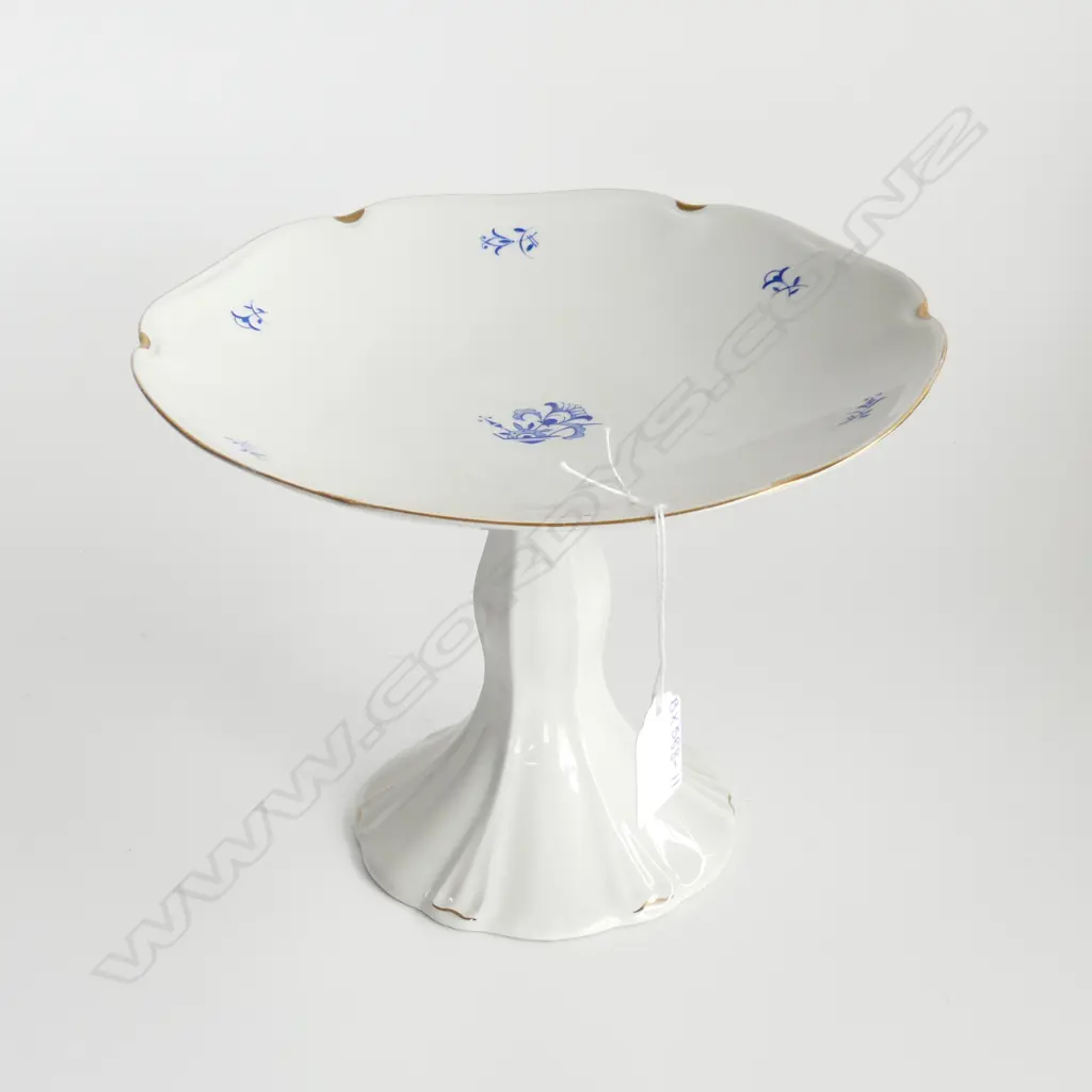 MEISSEN BLUE & WHITE TALL COMPORT, CAKE PLATE DIA 240 H. 180mm Image 1++