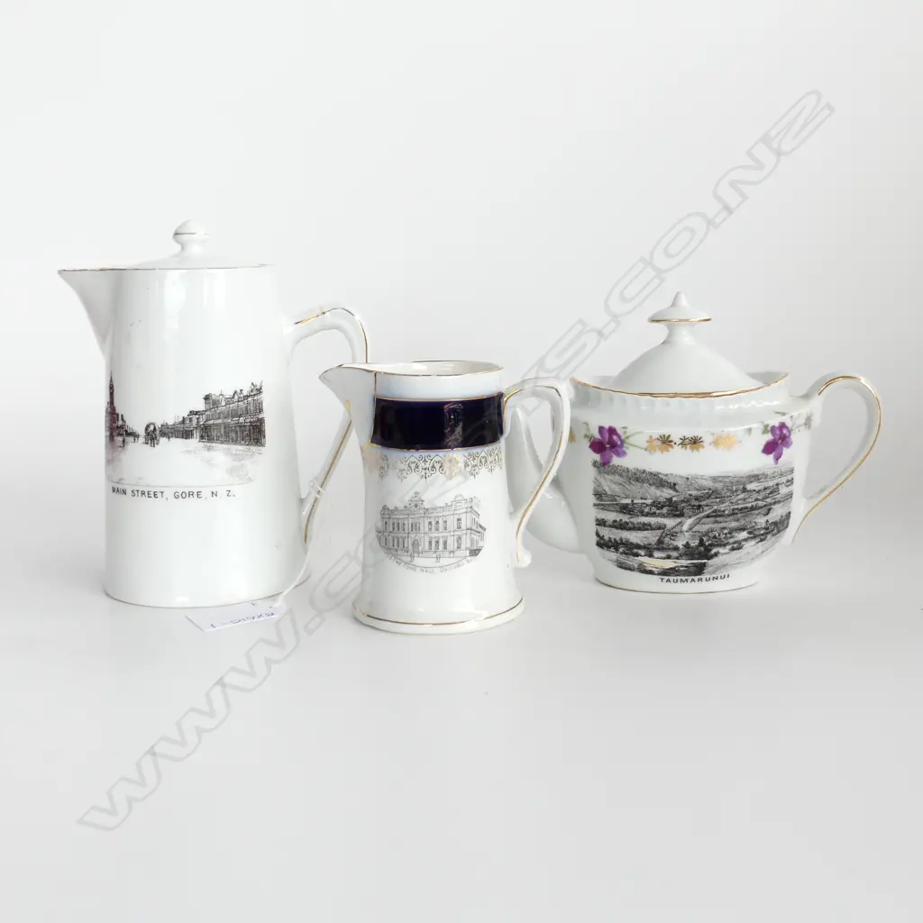 3 NZ SOUVENIR WARE CHINA; SM GORE COFFEE POT, TAUMARUNUI TEAPOT & OAMARU JUG Image 1++