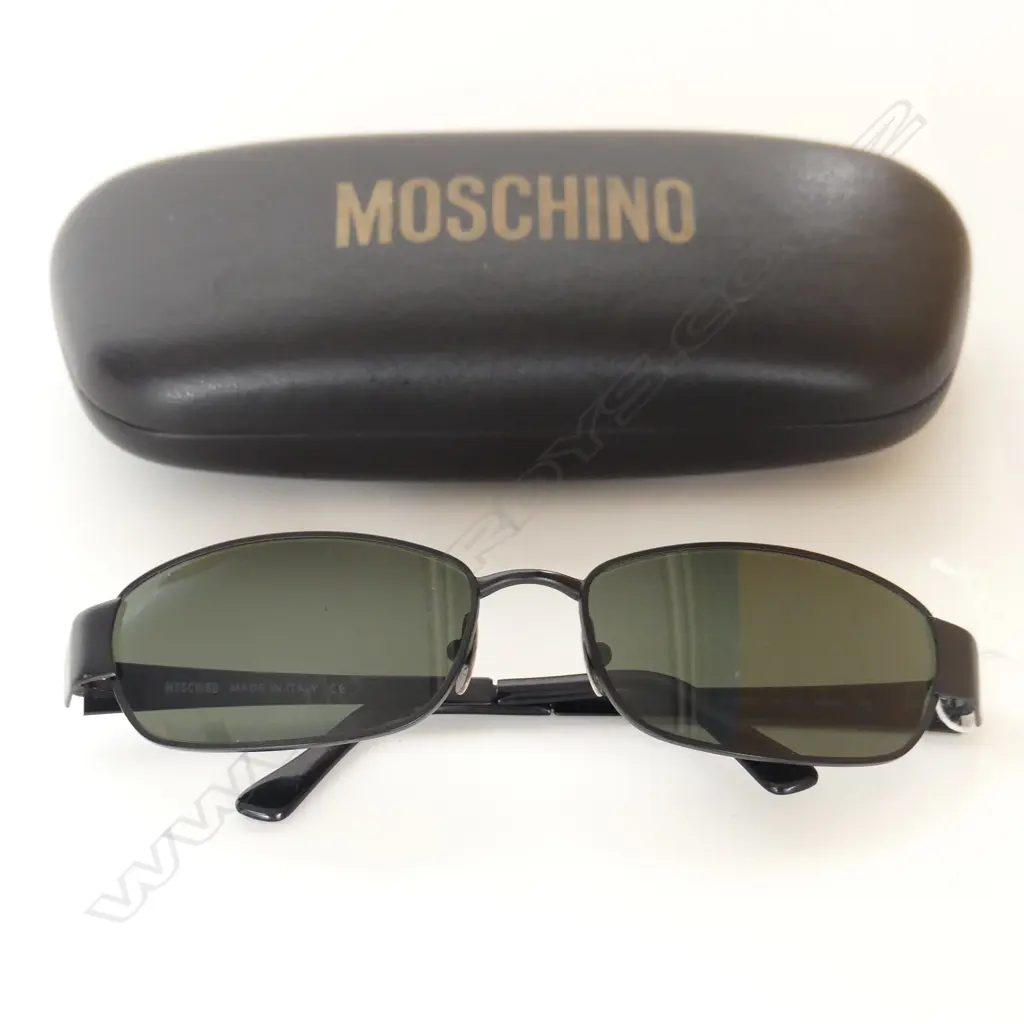 MOSCHINO SUNGLASSES WITH CASE Image 1++