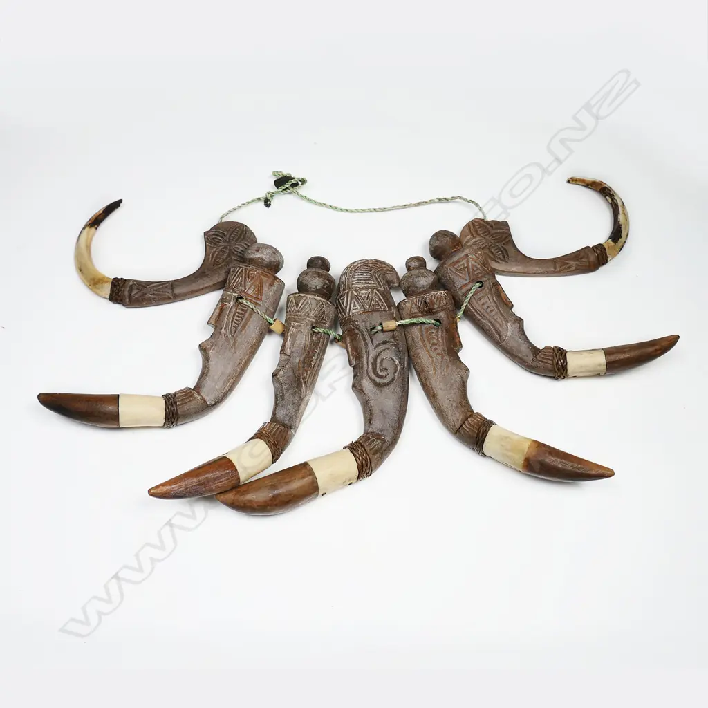 LG CARVED WOOD & BONE FIGURAL NECKLACE, FIGURAL H.185mm Image 1++