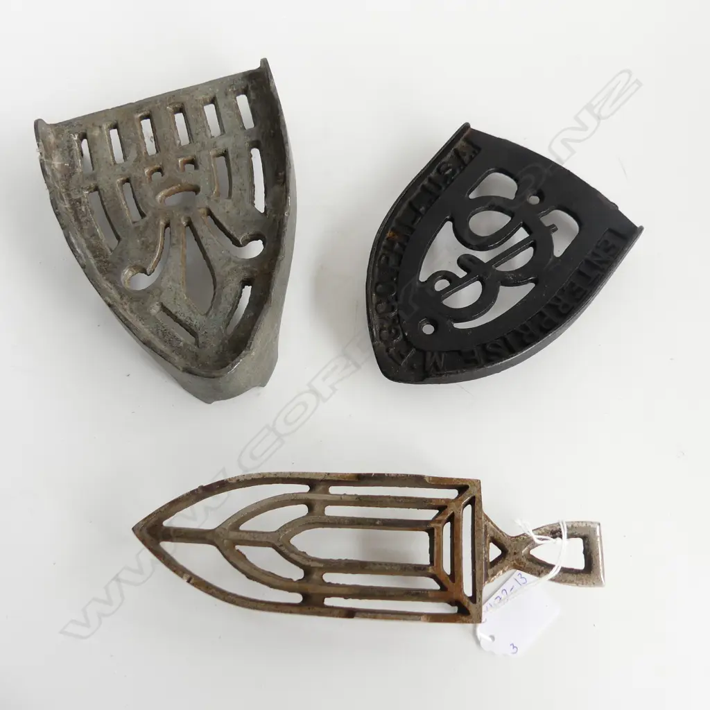 THREE ANTIQUE CAST IRON TRIVETS FOR ANTIQUE IRONS ENTERPRISE ETC L. 180mm, 60mm, 200mm Image 1++
