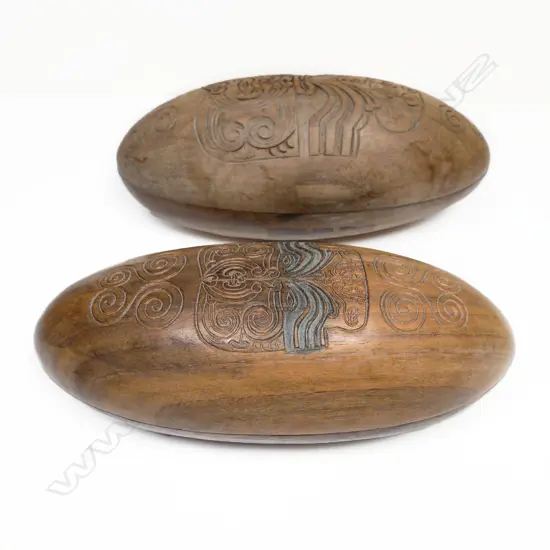 TWO CARVED WOODEN OVAL WAKAHUIA, L.200mm