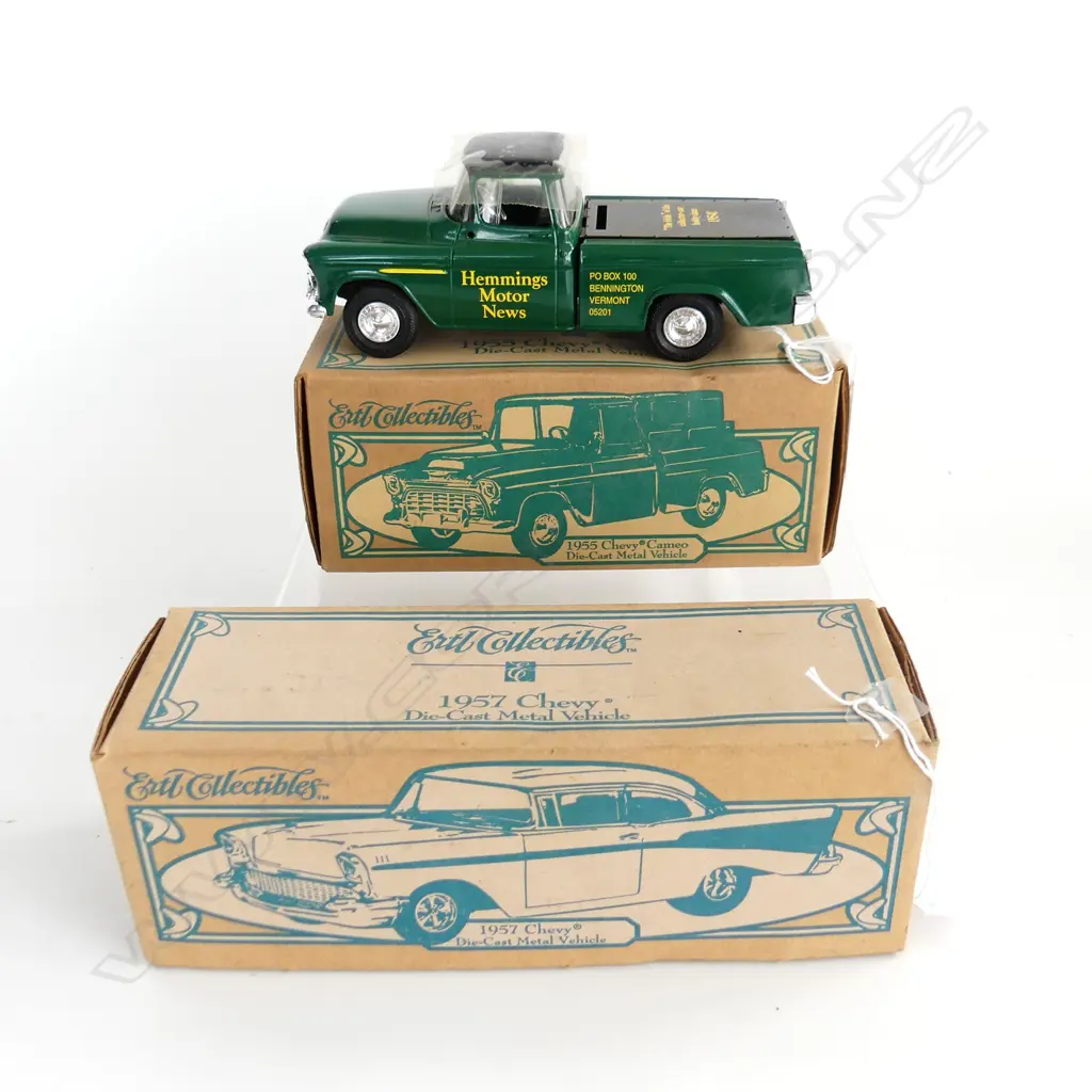 2 ESTL BOXED DIE CAST MODELS 55CHEVY PICKUP L200MM & 57 CHEVY L230MM Image 1++