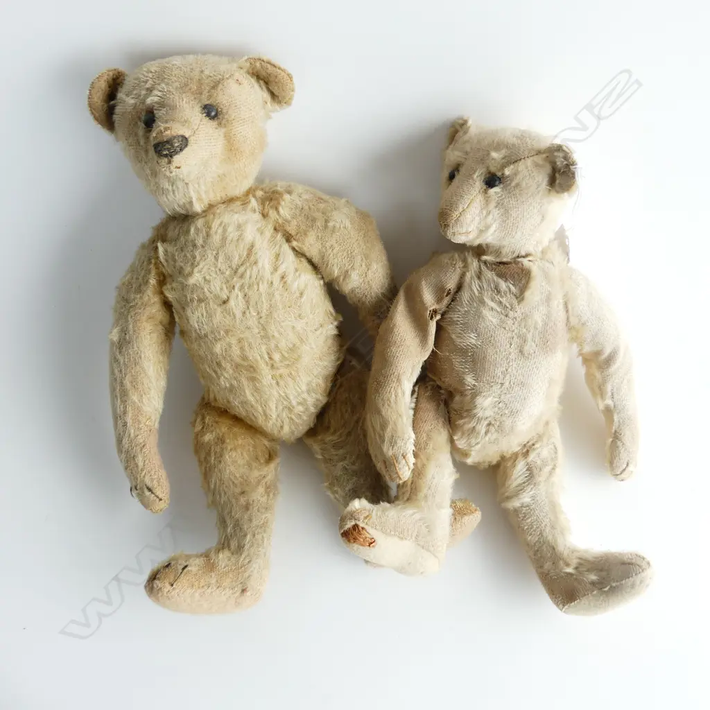 2 EARLY TEDDY BEARS - SMALLER STEIFF NO LABEL H.320mm Image 1++