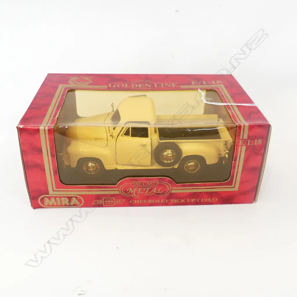MODEL DIECAST 1953 CHEVROLET PICKUP TRUCK Image 1++