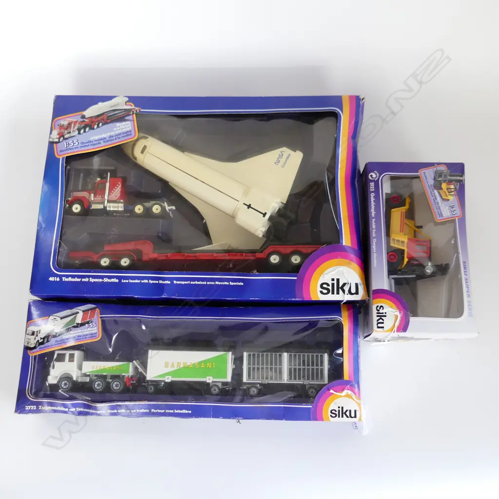 3 SIKU BOXED DIE CAST TOYS CIRCUS TRUCK L450MM FORK LIFT L230MM &SPACE SHUTTLE L450MM Image 1++