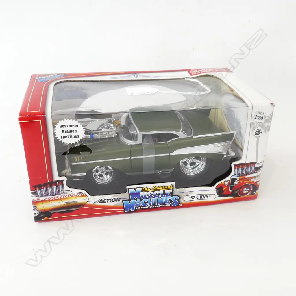  MODEL DIECAST 1957 CHEVROLET MUSCLE MACHINE Image 1++