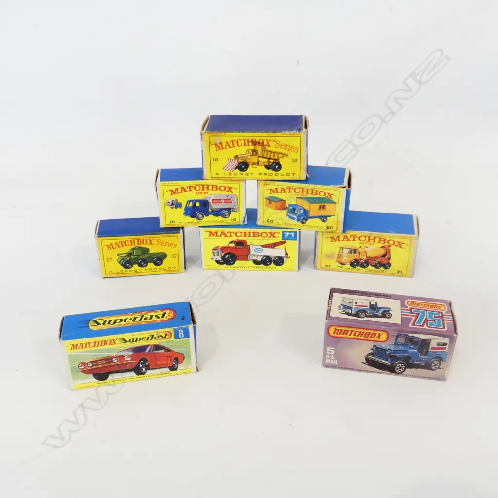 8 ASST VINTAGE BOXED MATCHBOX CARS Image 1++