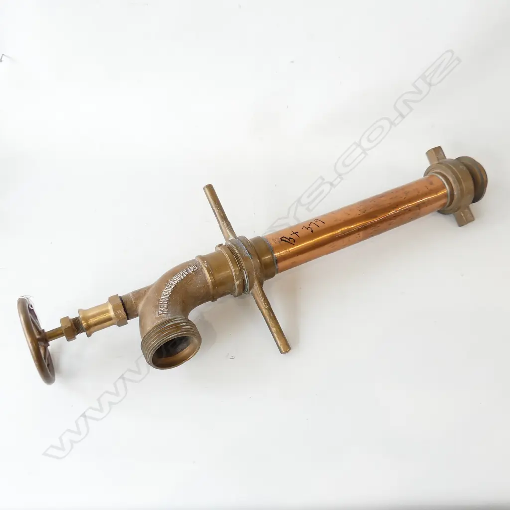 NZR NAPIER BRASS & COPPER FIREMANS STREET OUTLET  WATER FITTING  PIPE WITH ON OFF  WHEEL H820MM Image 1++
