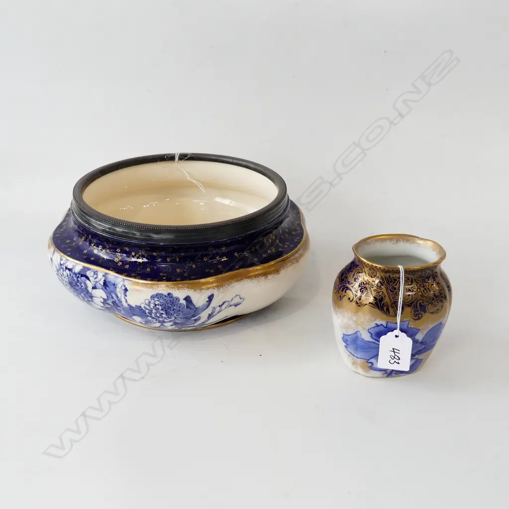 TWO DOULTON BURSLEM BLUE/WHITE ITEMS .TOOTH BRUSH HOLDER AND LARGE SALAD BOWL. Image 1++