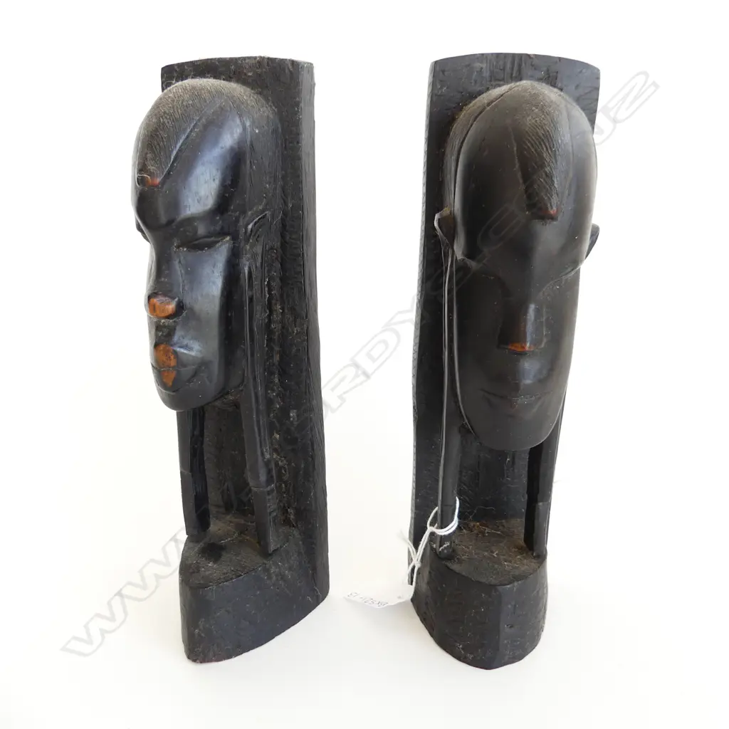 PR CARVED WOODEN AFRICAN HEADS ON STANDS, H. 250mm Image 1++