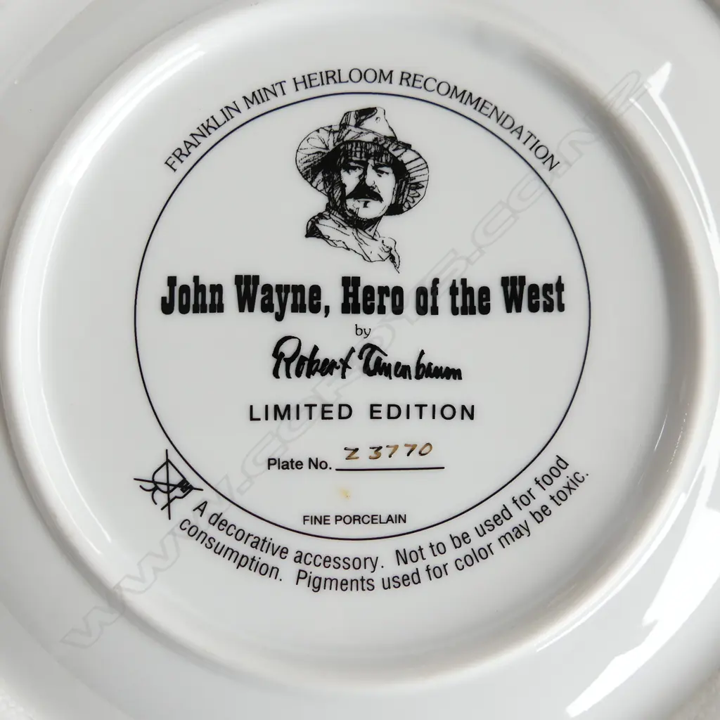 BOX OF 7 FRANKLIN MINT  JOHN WAYNE PLATES DIA 210MM Image 1++