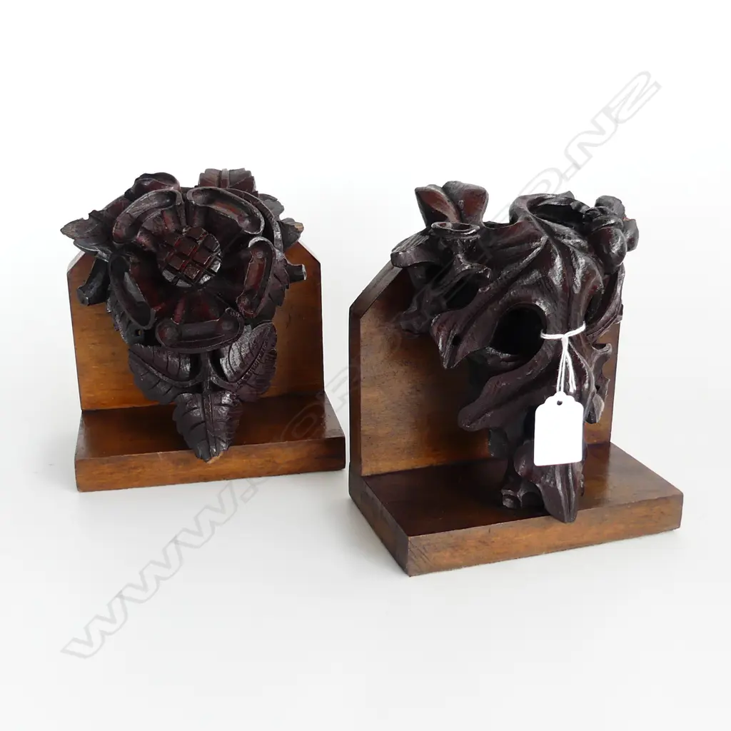 PR CARVED WOODEN BRACKETS / BOOK ENDS W.160mm Image 1++