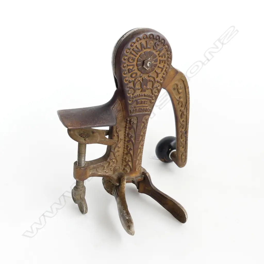 ANTIQUE BENCH FIXED BOTTLE OPENER H.260mm Image 1++