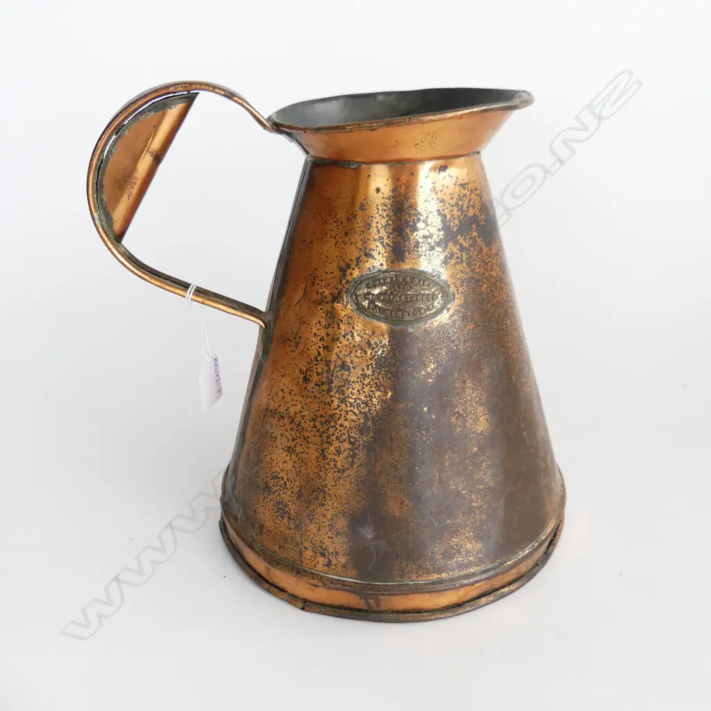 LARGE NZ HOLDEN & KIRK PALMERSTON NORTH COPPER JUG WITH BRASS PLAQUE H. 270mm DIA 230mm Image 1++