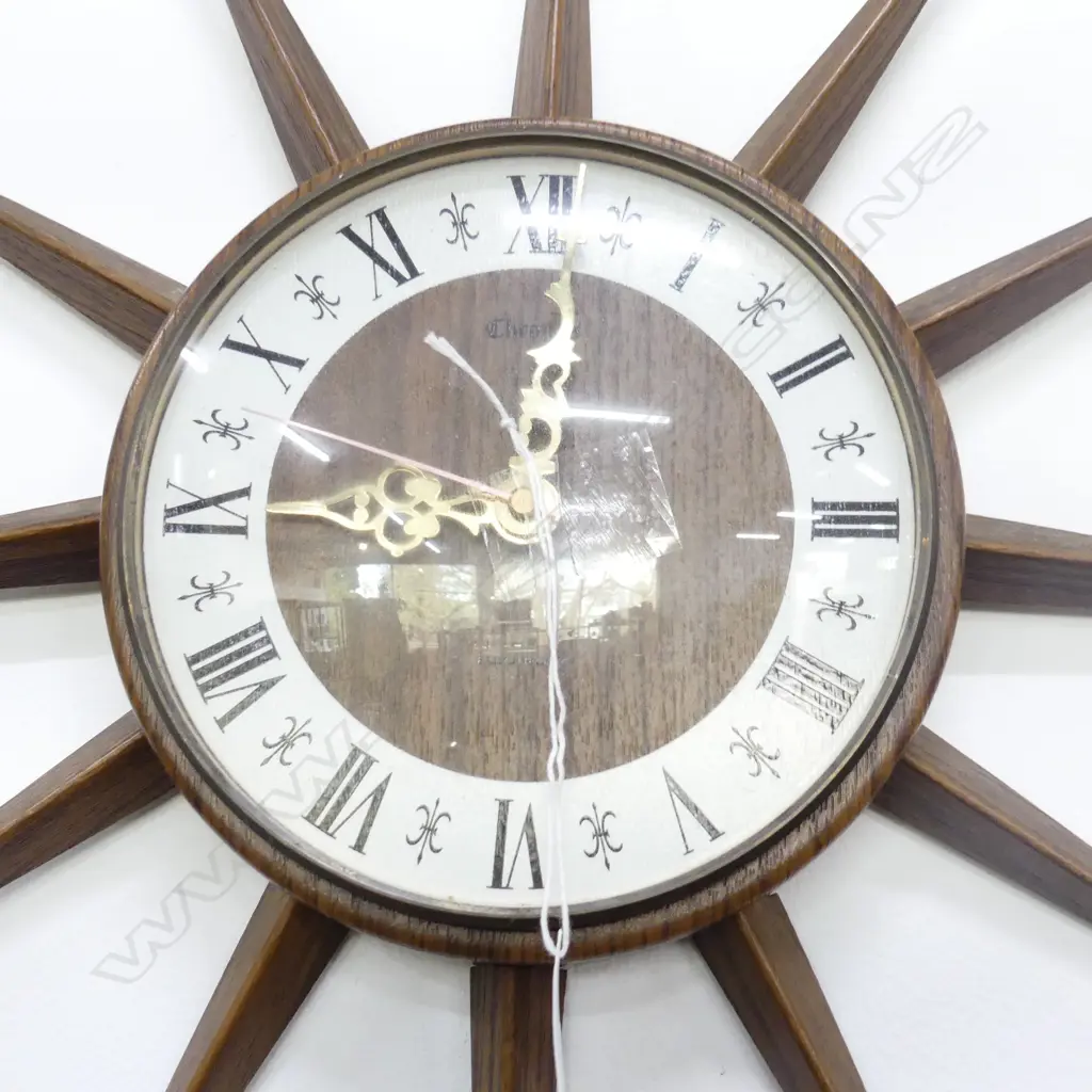 RETRO STAR BURST CLOCK 400mm dia Image 1++