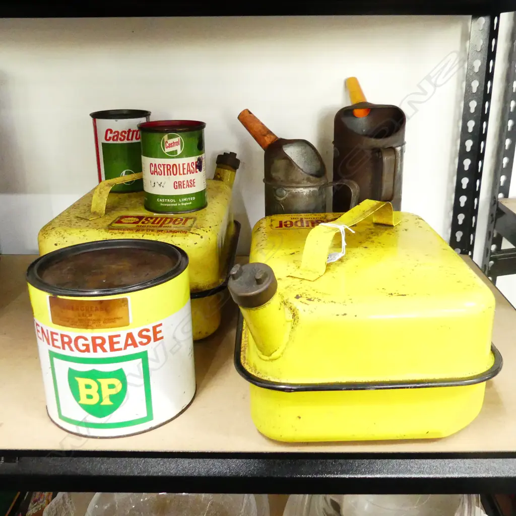   PETROLIANA INCLUDING TWO SHELL PETROL CANS,CASTROL  GREASE,GERMAN OILERS Image 1++