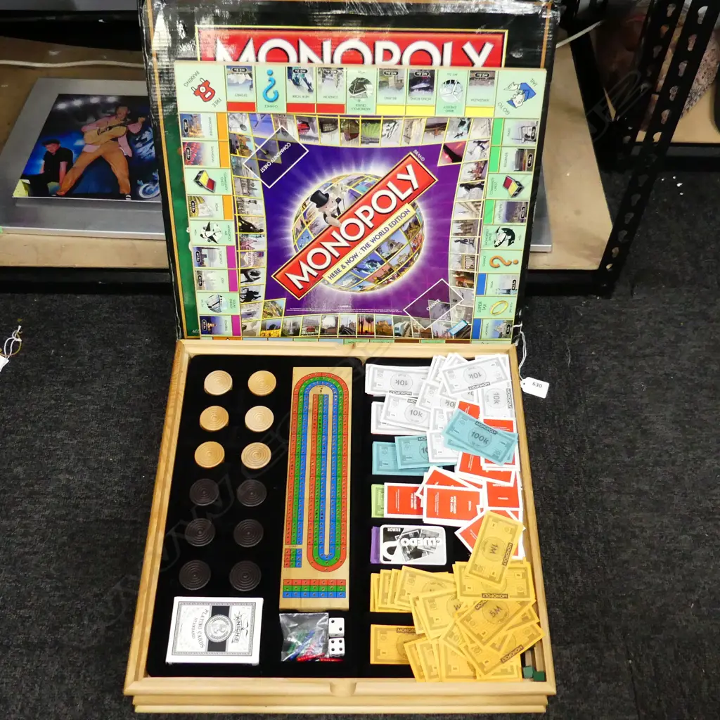 MONOPOLY DELUXE 7  GAME SET INCLUDES CLUEDO, CHESS, CHEQUERS, CARDS, DOMINOES AND CRIBBAGE   Image 1++
