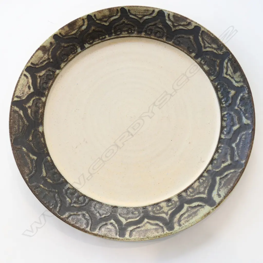 LARGE SALLY VINSON CIRCULAR PLATTER IMPRESSED MARK Image 1++