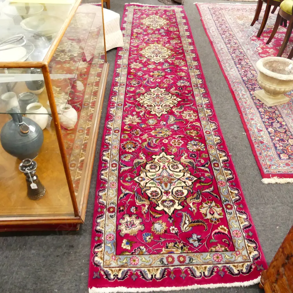 HAND KNOTTED WOOL PILE PERSIAN ISFAHAN RUNNER 3860x840mm Image 1++