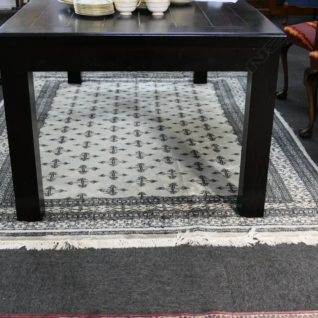 LG HAND KNOTTED RUG 2350x1700mm Image 1++