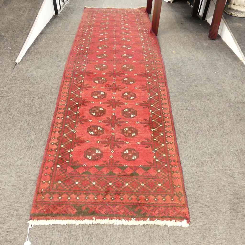 HAND WOVEN RED HALLWAY RUNNER 2800 X 760mm Image 1++