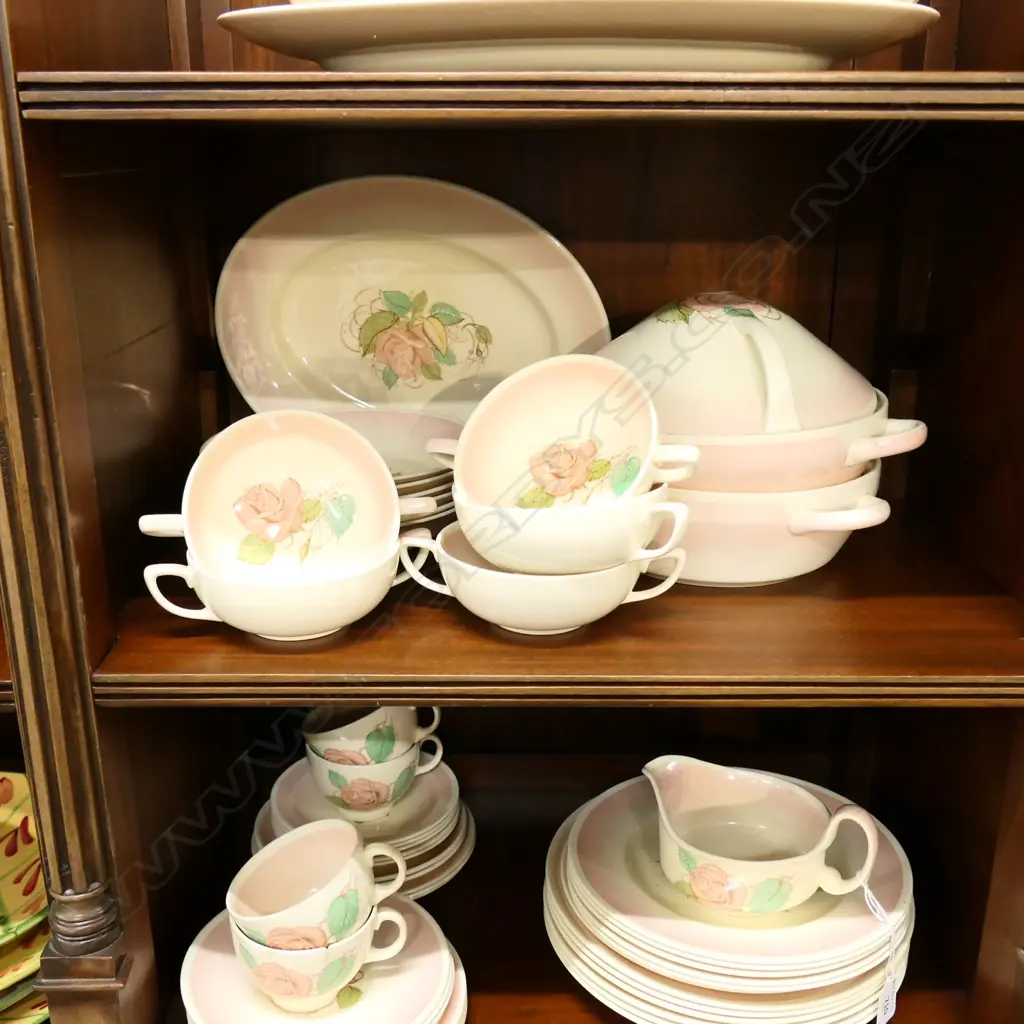 LG SUSIE COOPER 'PATRICIA ROSE' PART DINNER SERVICE (CUPS FAULTED)... Image 1++