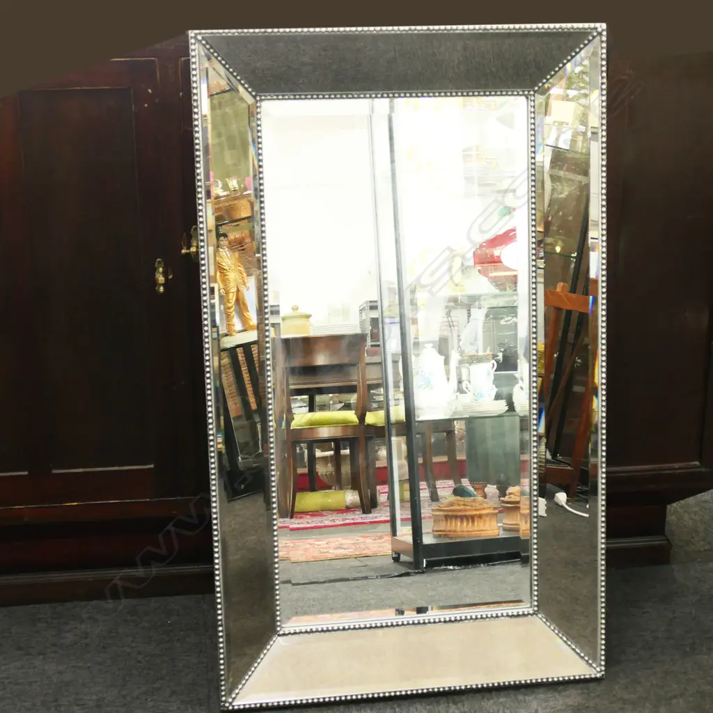 LG MODERN BEVELLED MIRROR - STUDDED SILVER FRAME 1000x600mm Image 1++