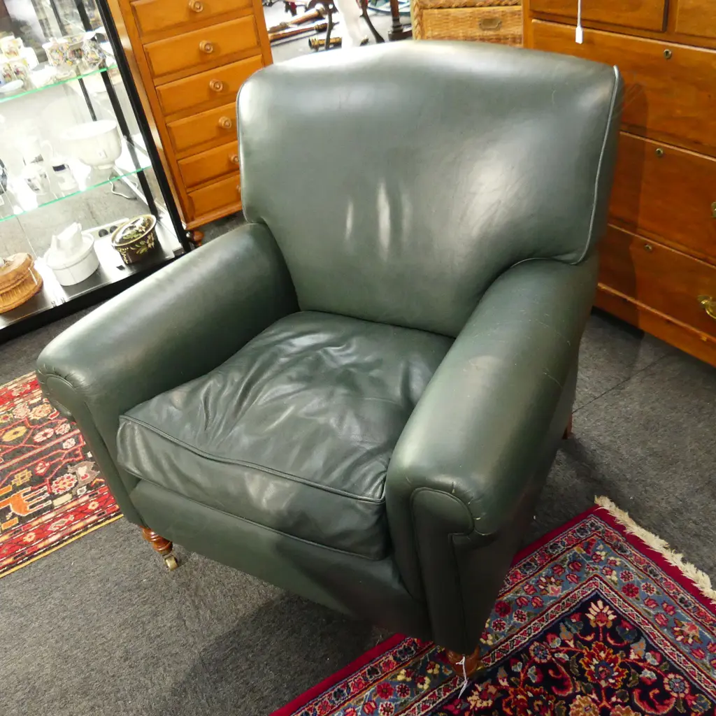 **RTV** GREEN LEATHER CLUB CHAIR 900x900x850mm Image 1++