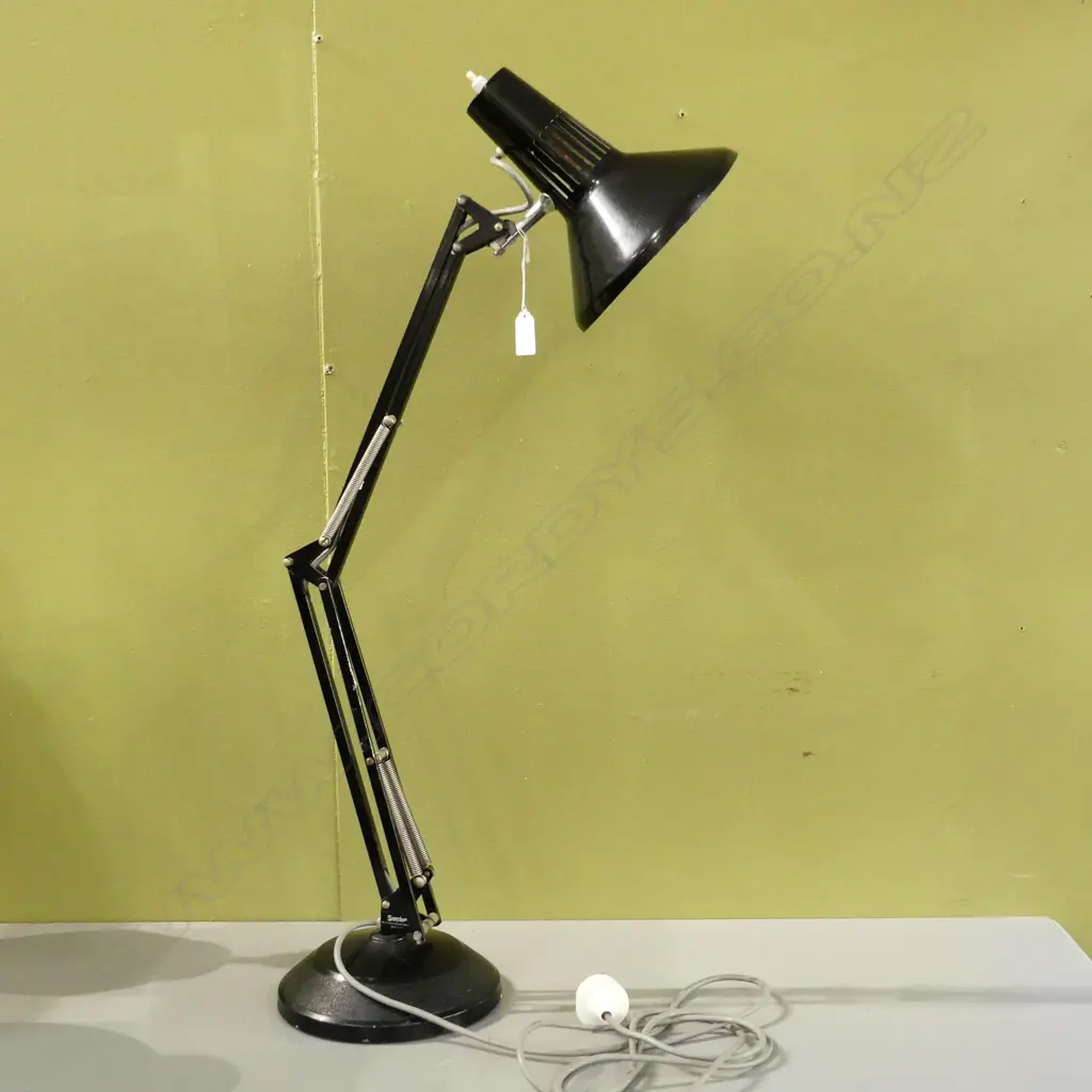 BLACK SUPERLUX ANGLE POISE DESK LAMP Image 1++