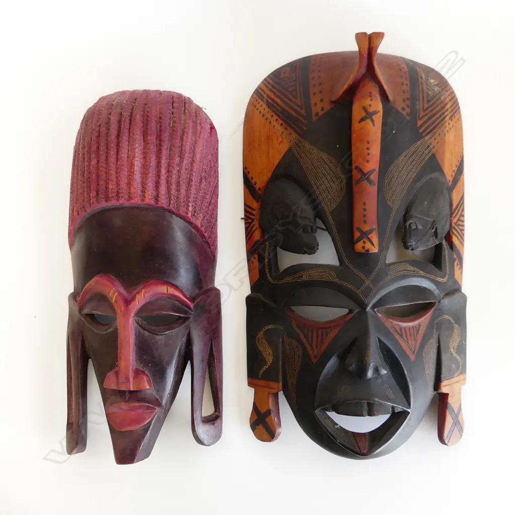 2 LG CARVED & PAINTED WOODEN AFRICAN TRIBAL MASKS L. 355, 390mm (LG MARKED JAVA, KENYA) Image 1++