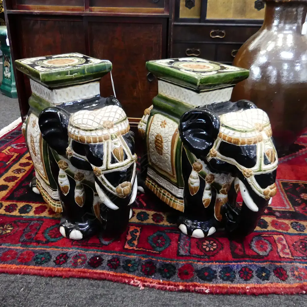 PR CERAMIC ELEPHANT STOOLS H.380mm Image 1++