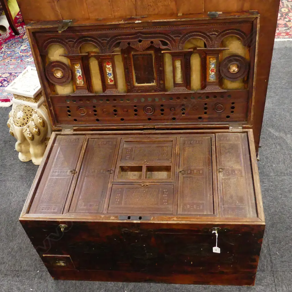 ANTIQUE WIRE WORK CHEST w. DETAILED INTERIOR 835x445x510mm Image 1++