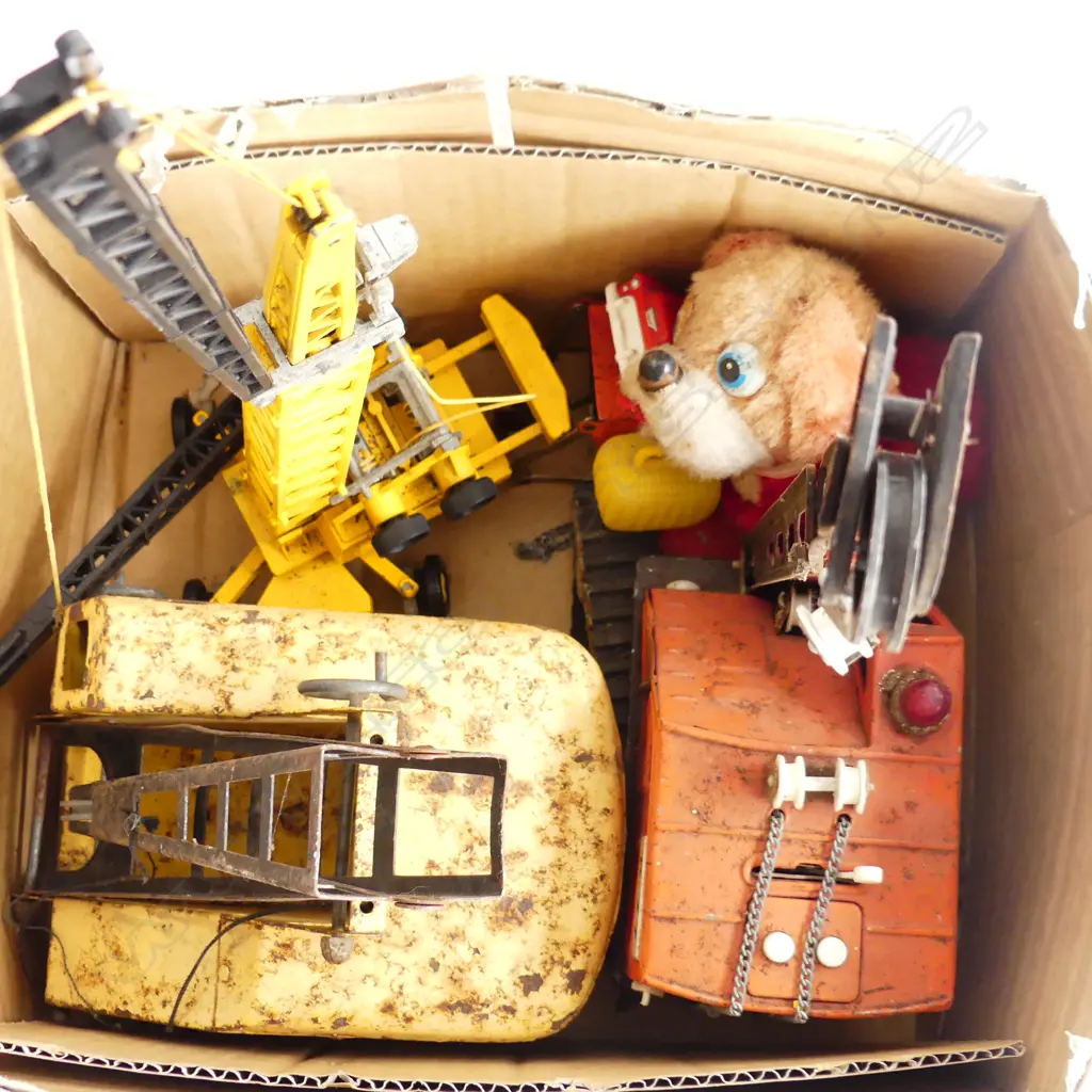 BOX LOT TIN TOY CRANES PARTS ETC  Image 1++
