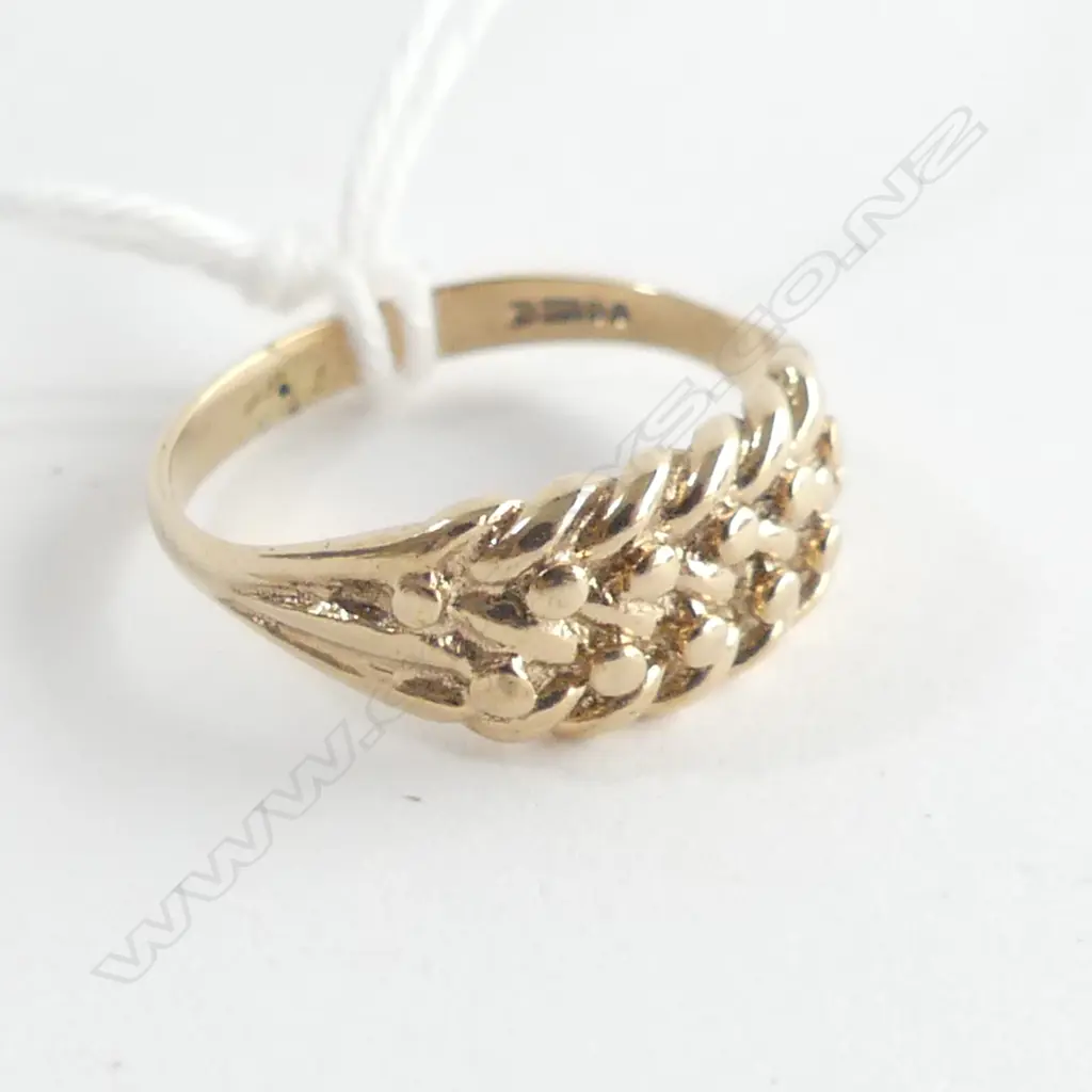 375 GOLD RING 2.38GMS SIZE K Image 1++