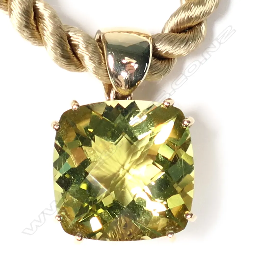 9ct. GOLD & LEMON QUARTZ PENDANT, ON SILK ROPE CORD Image 1++