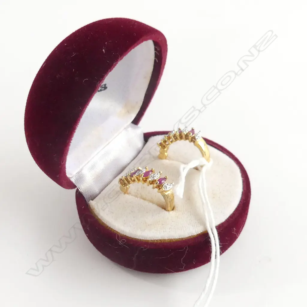 PR GOLD PLATED 925 SILVER HOOP EARRINGS WITH GARNETS & CZ Image 1++