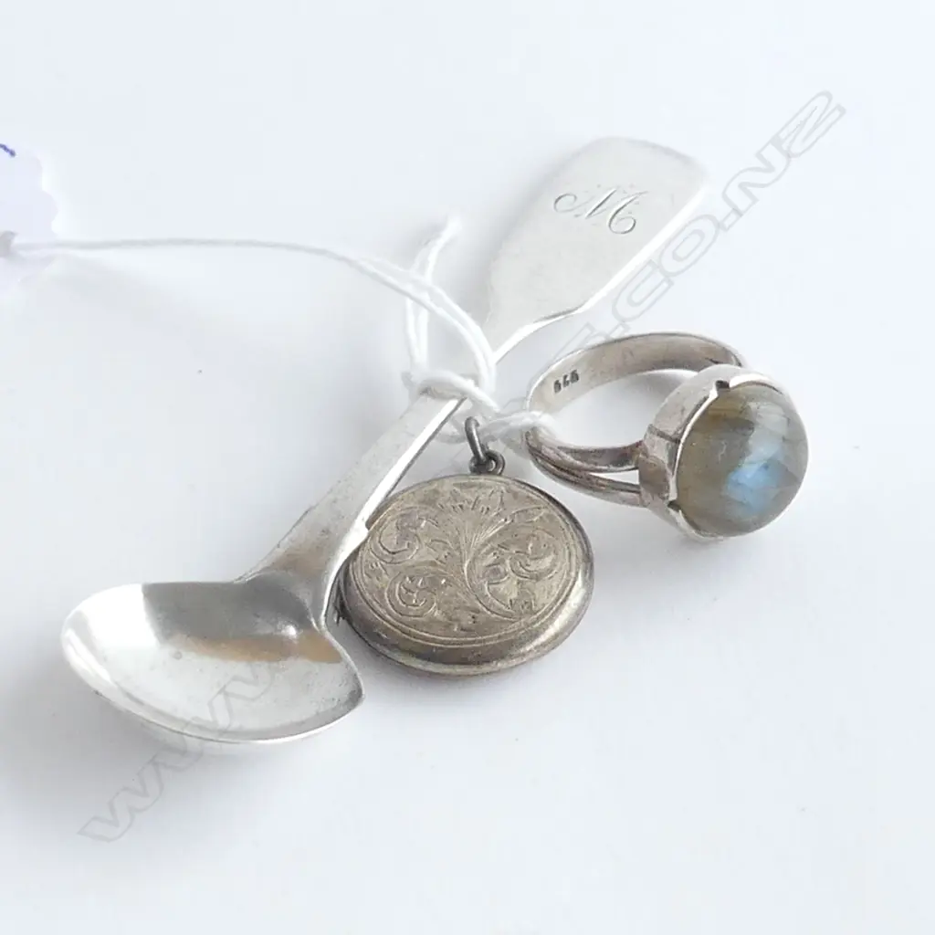 3 SILVER PCES: RING + LOCKET + SALT SPOON Image 1++